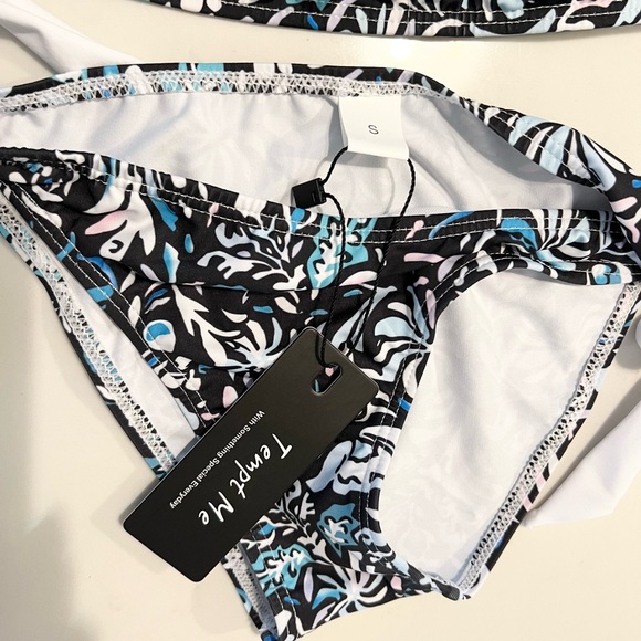 NWT - Tempt Me Cheeky Hipster Off Shoulder Ruffle Two Piece Bikini Black Floral - Picture 3 of 8